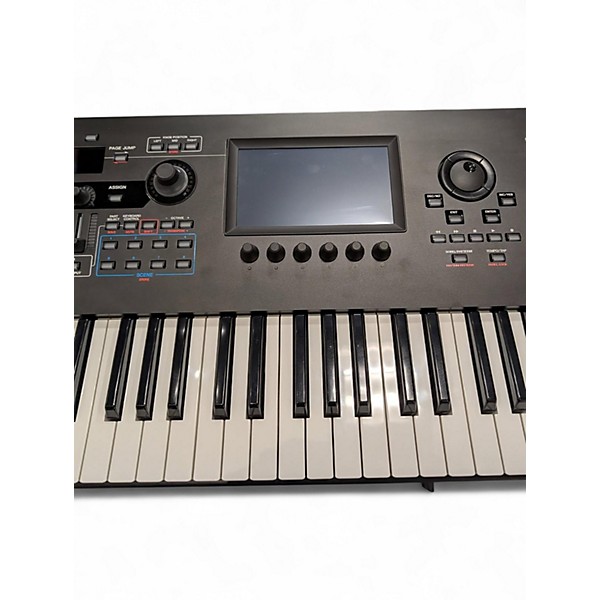 Used Yamaha MONTAGE M6 Arranger Keyboard