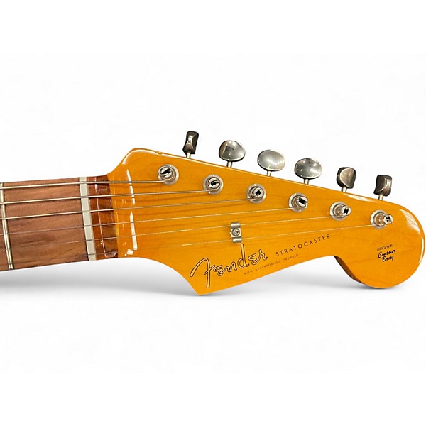Used Fender Classic Series '60s Stratocaster Lacquer 3 Tone Sunburst Solid Body Electric Guitar