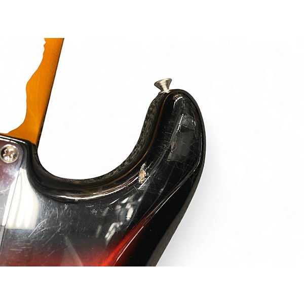 Used Fender Classic Series '60s Stratocaster Lacquer 3 Tone Sunburst Solid Body Electric Guitar