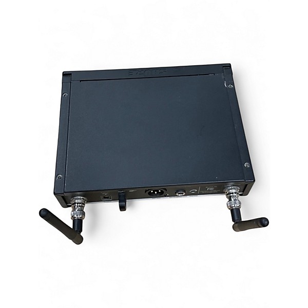 Used Shure blx4r Handheld Wireless System