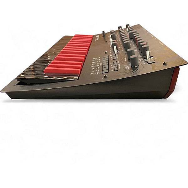 Used KORG Minilogue BASS Synthesizer