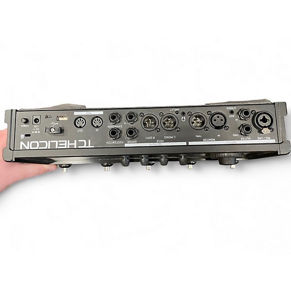 Used TC Helicon Voicelive 3 Extreme Vocal Processor