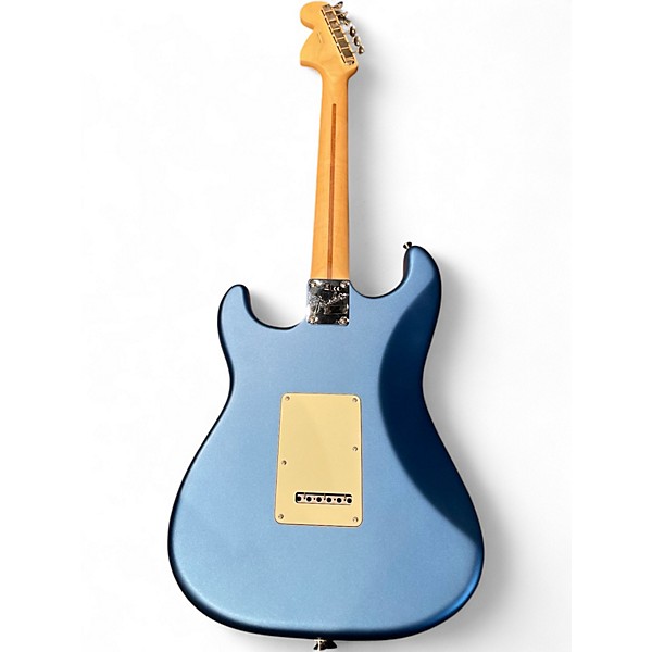 Used 2019 Fender American Performer Stratocaster SSS Lake Placid Blue Solid Body Electric Guitar