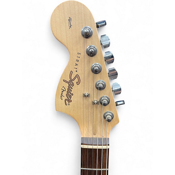 Used 2015 Squier Affinity Stratocaster 2 Color Sunburst Solid Body Electric Guitar