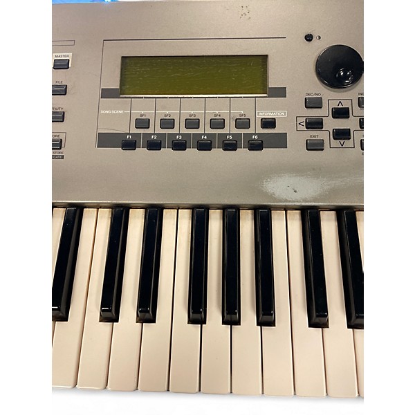 Used Yamaha Motif 7 76 Key Keyboard Workstation