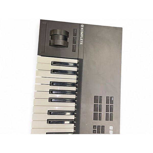 Used Native Instruments Komplete Kontrol S61 MK2 MIDI Controller