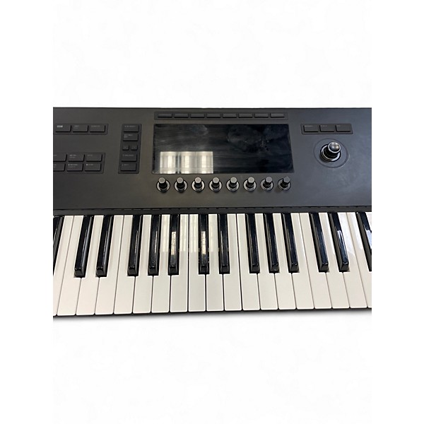 Used Native Instruments Komplete Kontrol S61 Mk. 3 MIDI Controller