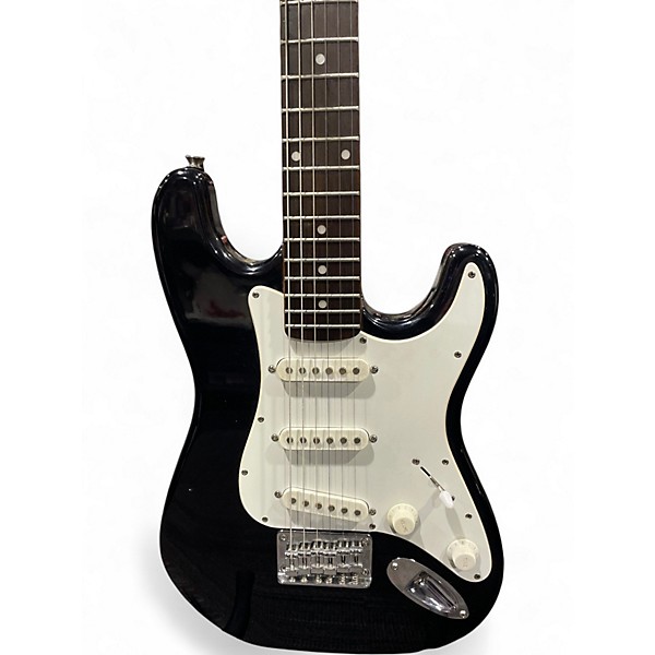 Used Squier Mini Affinity Stratocaster Black and White Electric Guitar