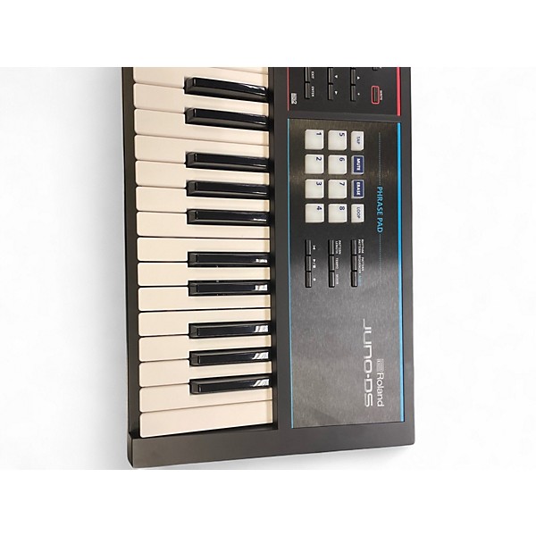 Used Roland JUNO-DS61 Keyboard Workstation