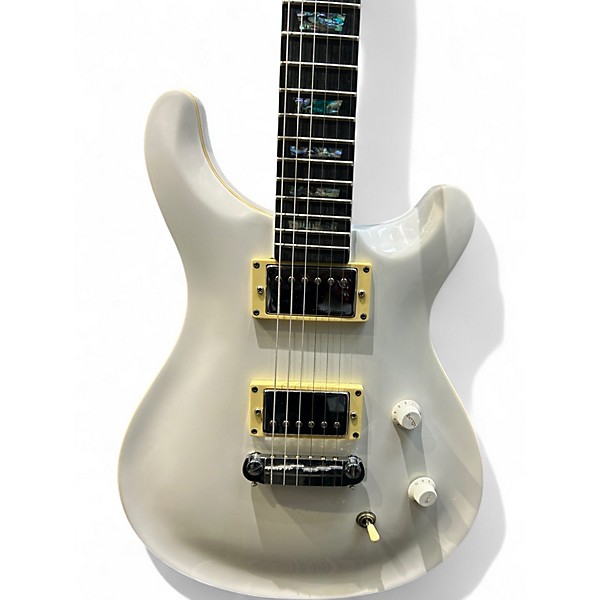 Used Aio Wolf W400 White Solid Body Electric Guitar
