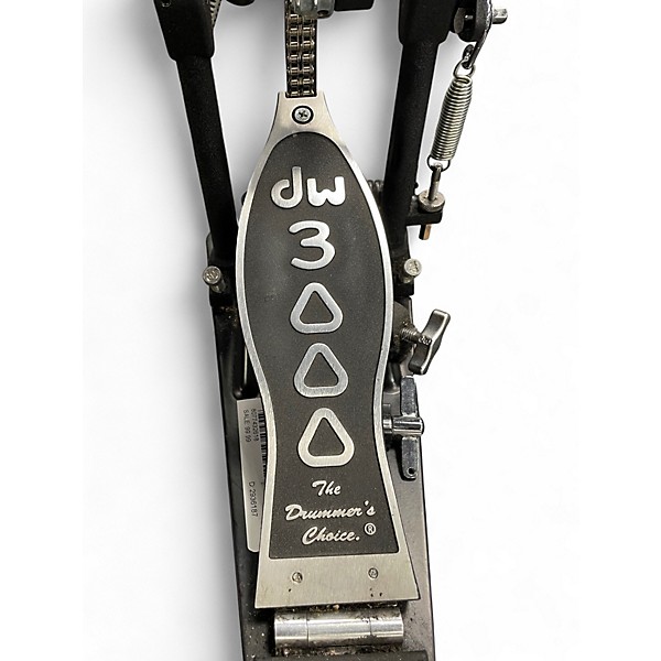 Used DW 3000 Series Single Single Bass Drum Pedal