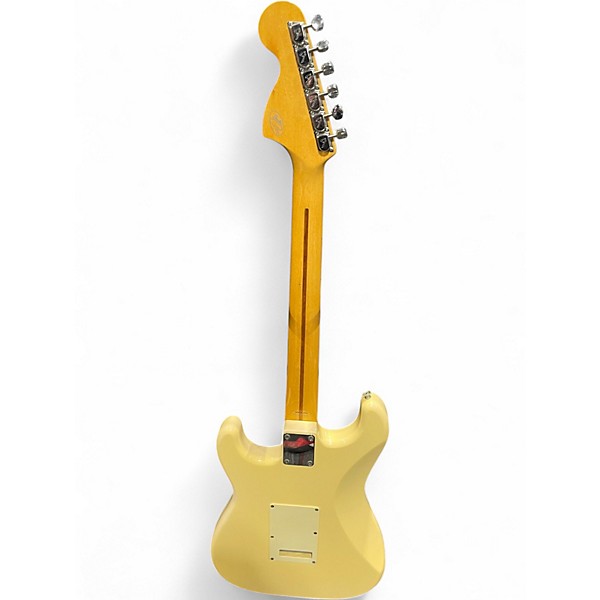 Used Fender Yngwie Malmsteen Fender Japan Custom Edition Stratocaster Antique White Solid Body Electric Guitar