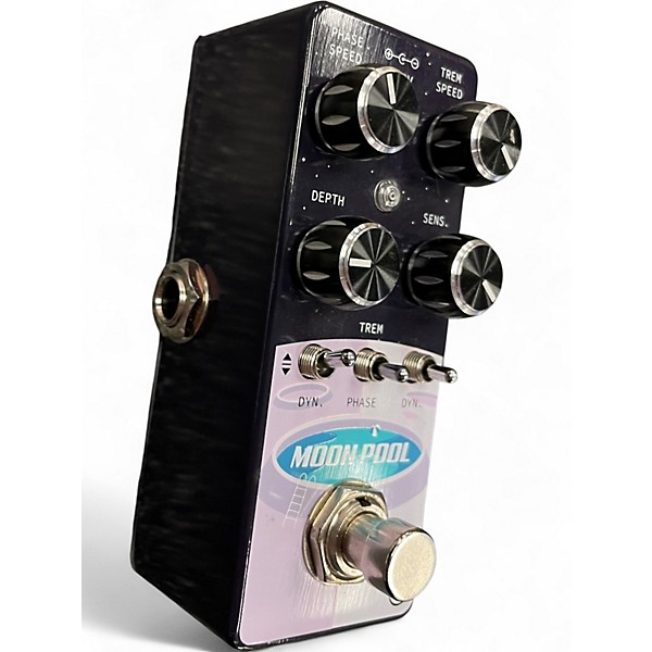 Used Pigtronix MOON POOL TREMOLO Effect Pedal