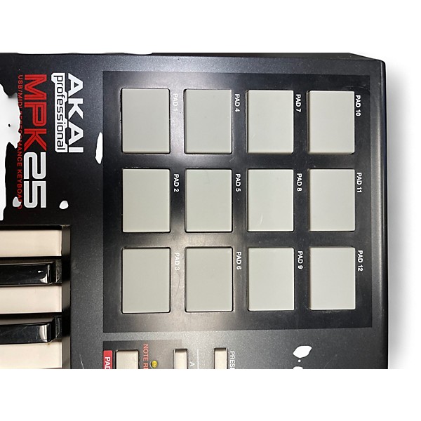 Used Akai Professional MPK225 25-Key MIDI Controller