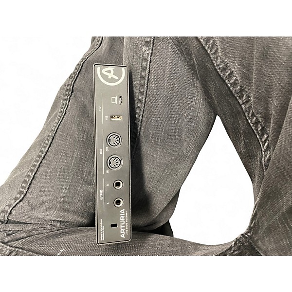 Used Arturia MINIFUSE 2 Audio Interface