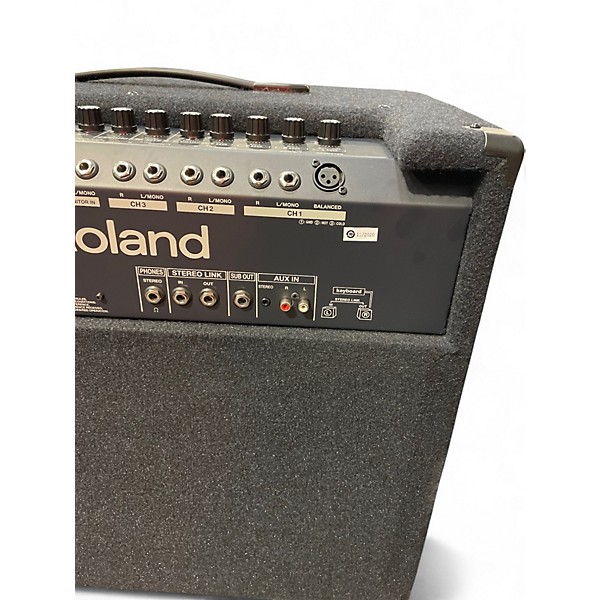 Used Roland KC600 Keyboard Amp