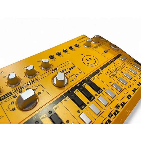 Used Behringer TD-3-AM Synthesizer