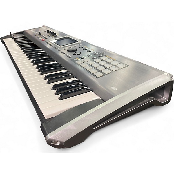 Used 2003 Roland Fantom S Keyboard Workstation