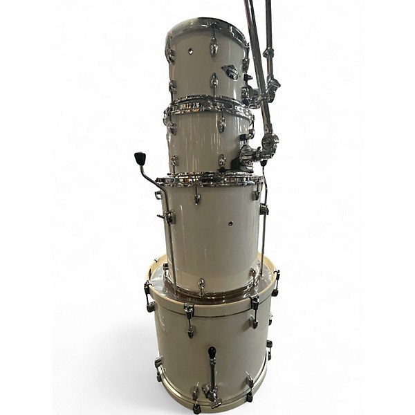 Used Pearl 5 Piece Export White Drum Kit
