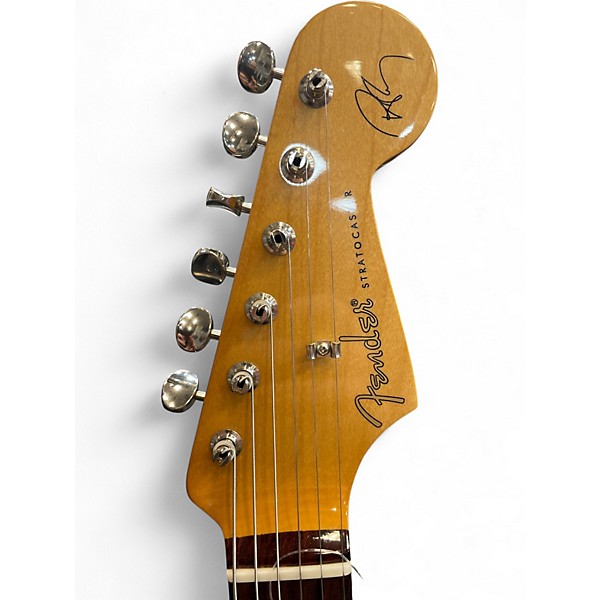 Used Fender Artist Series Robert Cray Stratocaster 3 Color Sunburst Solid Body Electric Guitar