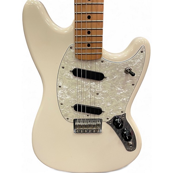 Used Fender Modern Player Mustang Olympic White Solid Body Electric Guitar