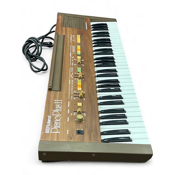 Used Roland ep 11 piano plus 11 Digital Piano