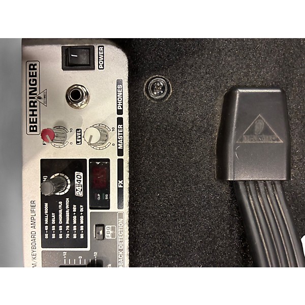 Used Behringer Ultratone K450fx Keyboard Amp