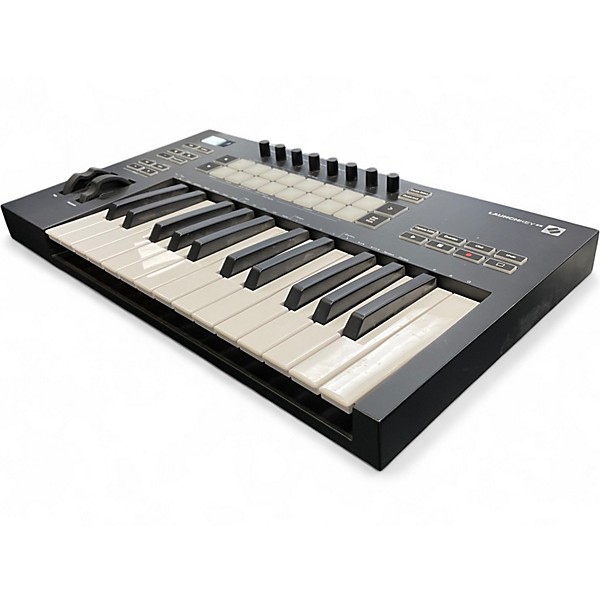 Used Novation LAUNCHKEY25