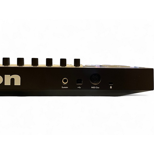 Used Novation LAUNCHKEY25