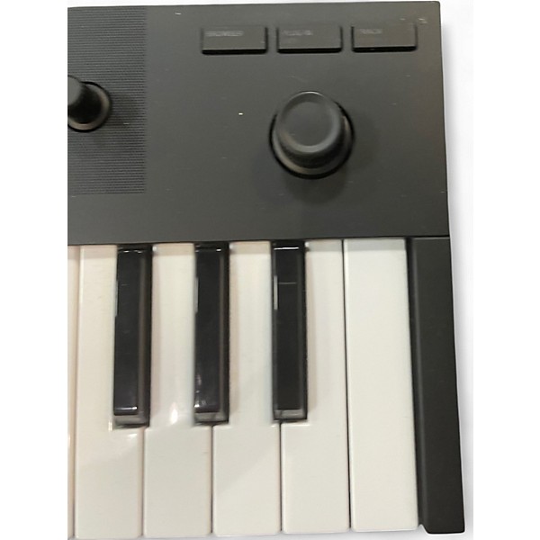 Used Native Instruments KOMPLETE M32 MIDI Controller