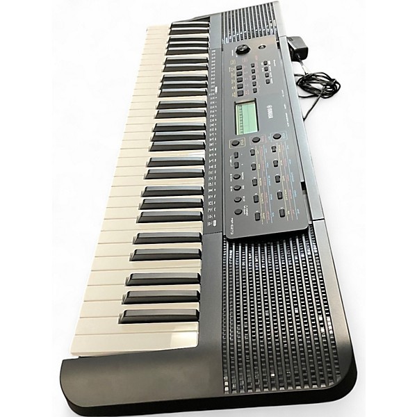 Used Yamaha PSR-E273 Digital Piano