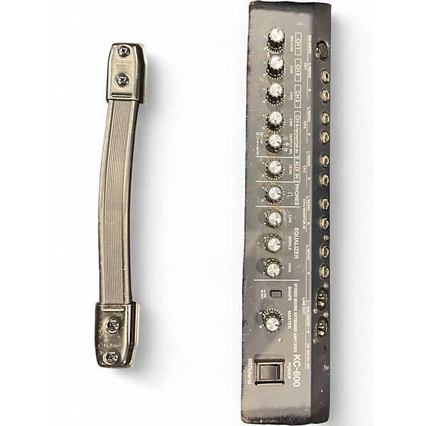 Used Roland KC600 Keyboard Amp