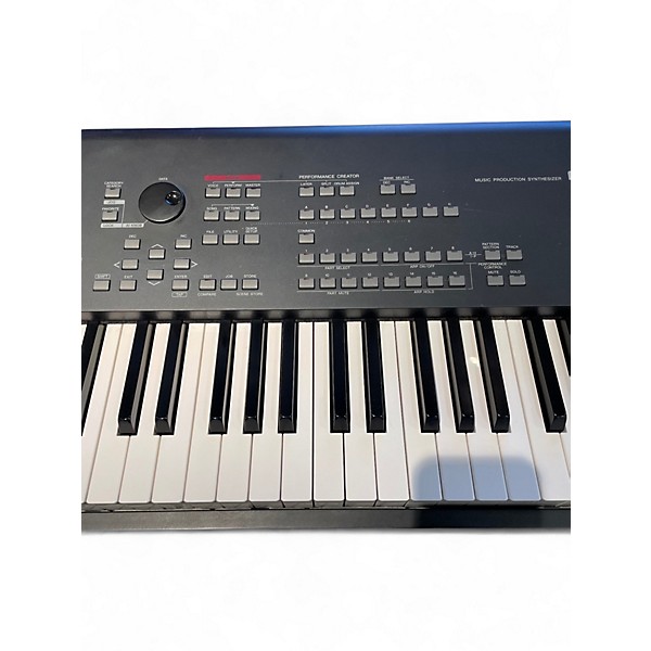 Used Yamaha MOX8 88 Key Keyboard Workstation