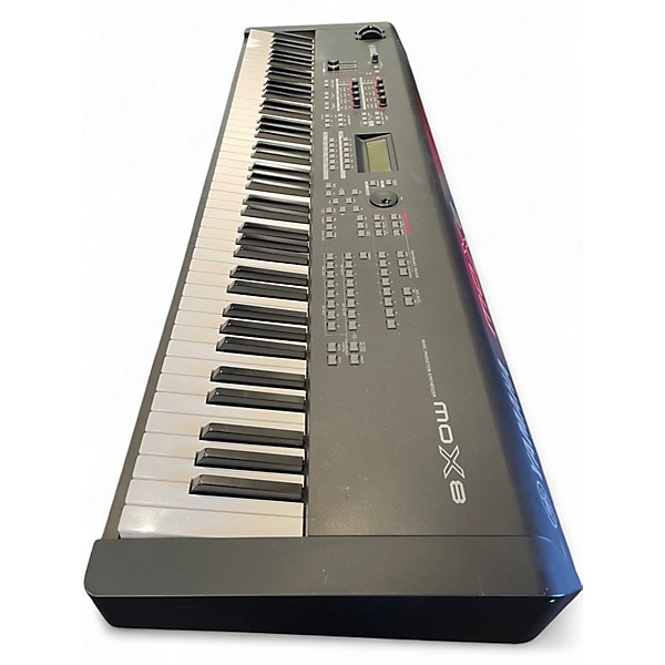 Used Yamaha MOX8 88 Key Keyboard Workstation