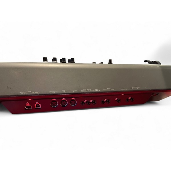 Used Yamaha MOX8 88 Key Keyboard Workstation