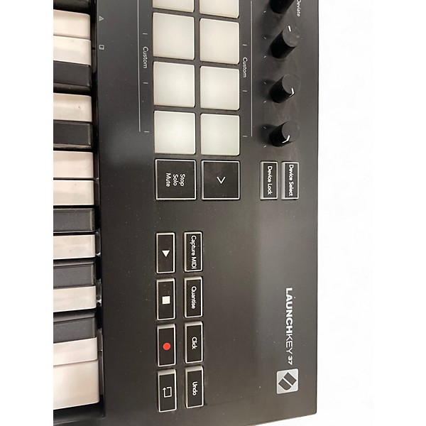 Used Novation LAUNCH KEY 37