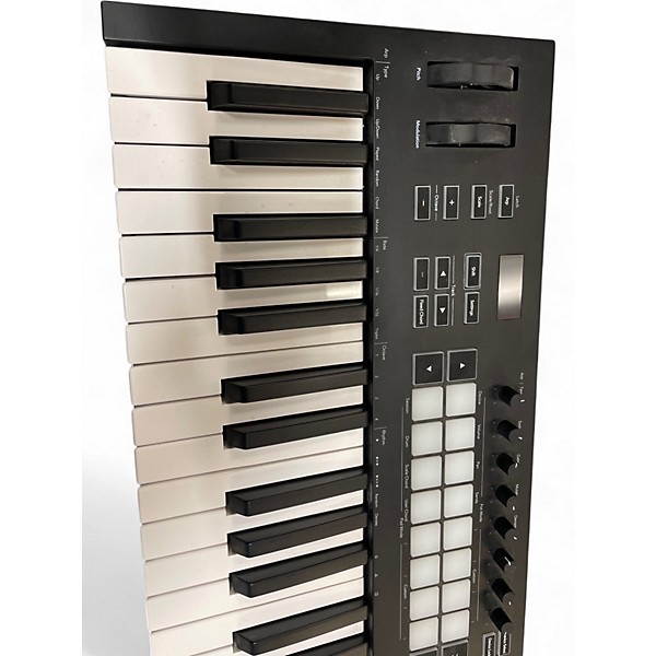 Used Novation LAUNCH KEY 37