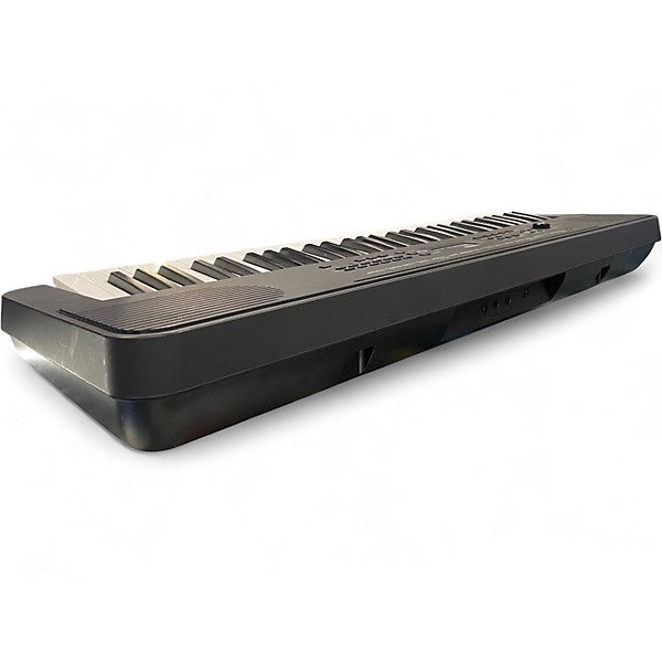 Used Yamaha  PSRE 360B