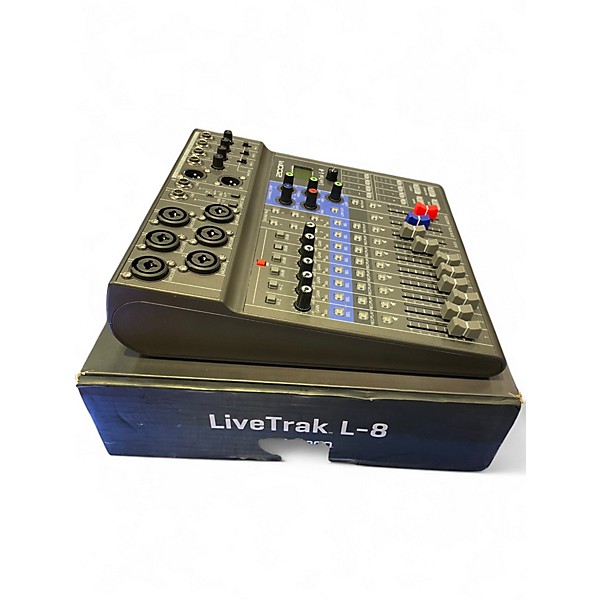 Used Zoom LIVE TRAK L8 Powered Mixer