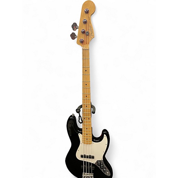 Used 2011 Fender AMERICAN STANDARD JAZZ BLACK Electric Bass Guitar