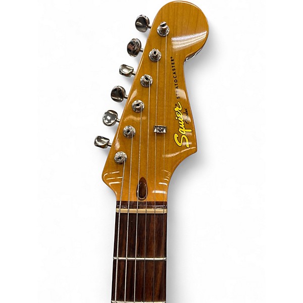 Used Squier Classic Vibe 1960S Stratocaster Candy Apple Red Metallic Solid Body Electric Guitar