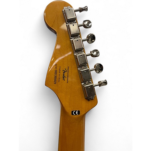 Used Squier Classic Vibe 1960S Stratocaster Candy Apple Red Metallic Solid Body Electric Guitar