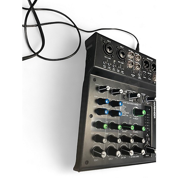 Used Harbinger LX8 Powered Mixer
