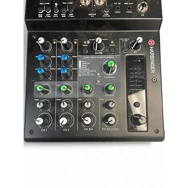 Used Harbinger LX8 Powered Mixer