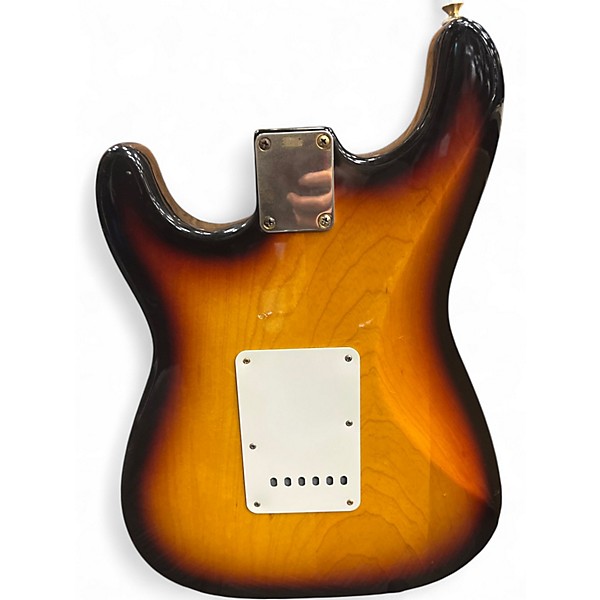 Used 2008 Fender Deluxe Stratocaster 2 Color Sunburst Solid Body Electric Guitar