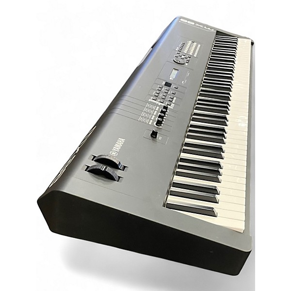 Used Yamaha MX88 Synthesizer