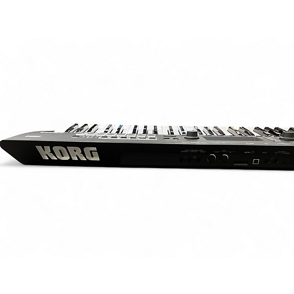 Used KORG KROSS 2 61 Key Keyboard Workstation
