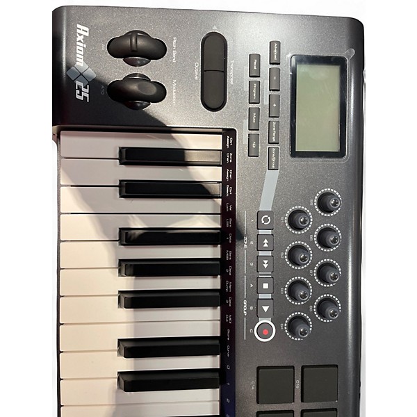 Used M-Audio Axiom 25 Key MIDI Controller