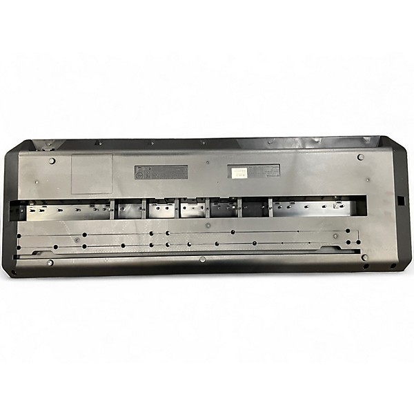 Used Yamaha MOX6 61 Key Keyboard Workstation