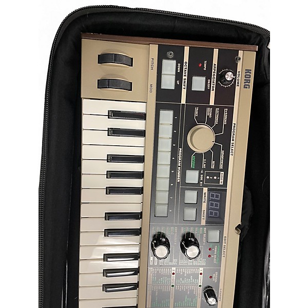 Used KORG MICROKORG Synthesizer